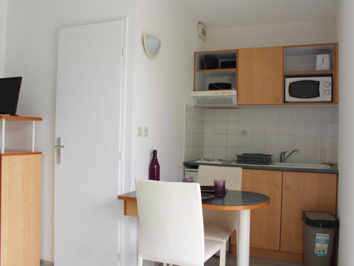 Appartement Appartement La Rochelle, 2 pièces, 4 personnes - FR-1-535-32 *